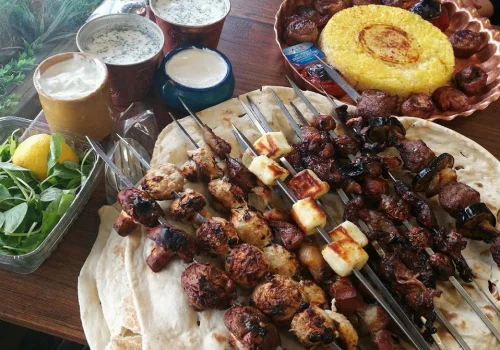 قلوه و دمبه
